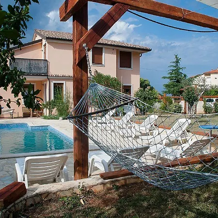 Apartman Maja 1242 Ližnjan