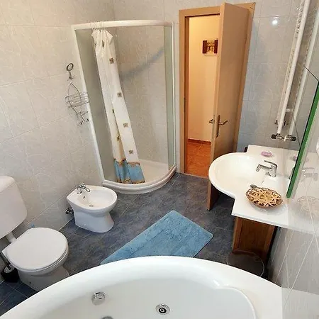 Maja 1242 Apartman